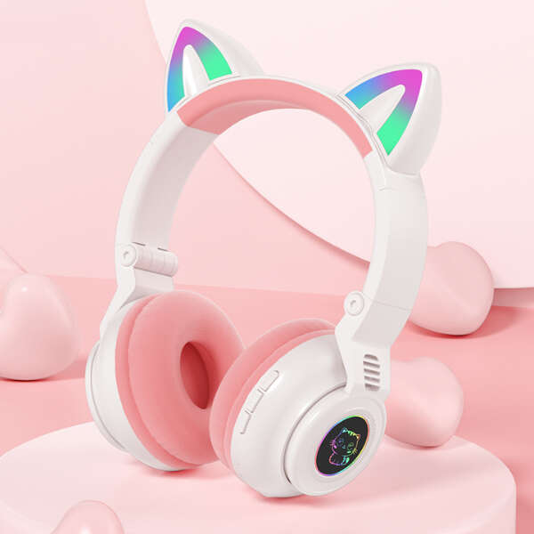 Meow, trendy bluetooth slušalice s oblikom mačjih ušiju.